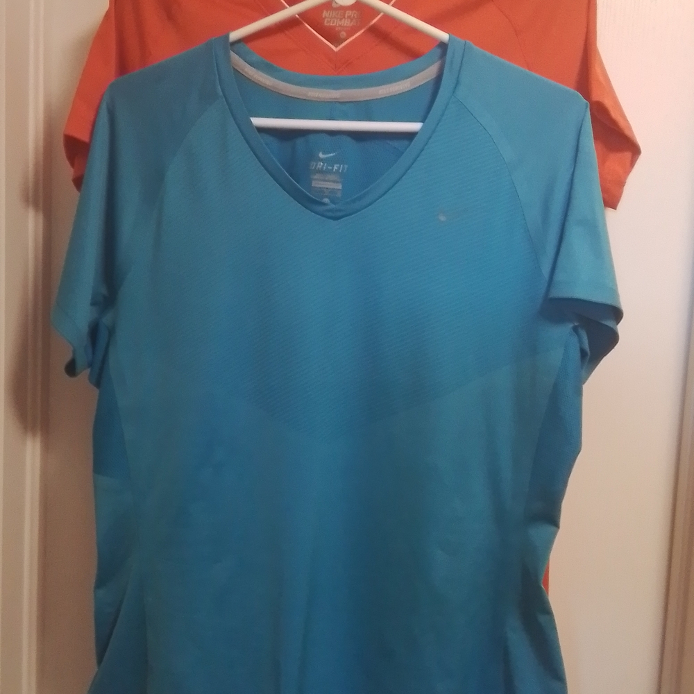 Nike Running (Aqua) and Nike Pro Compat (Orange) Dri-FIT XL